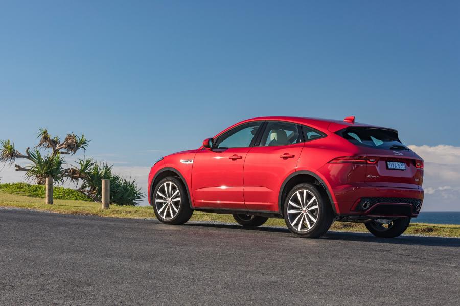  Jaguar E-Pace D240 AWD R-Dynamic 2018 года  (AU) (фото 4 из 22)